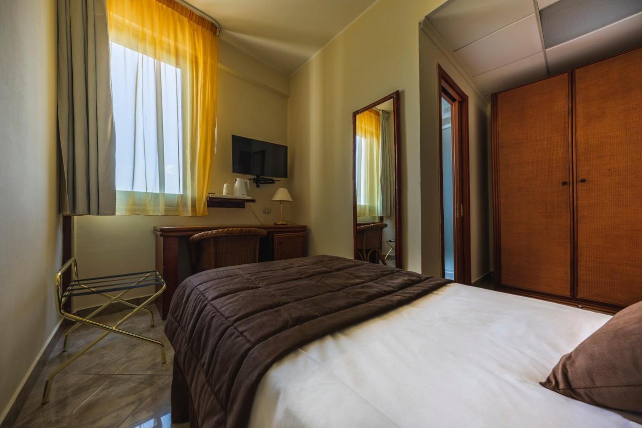 Apulia Hotel Taranto Ara Solis Lido Azzurro المظهر الخارجي الصورة